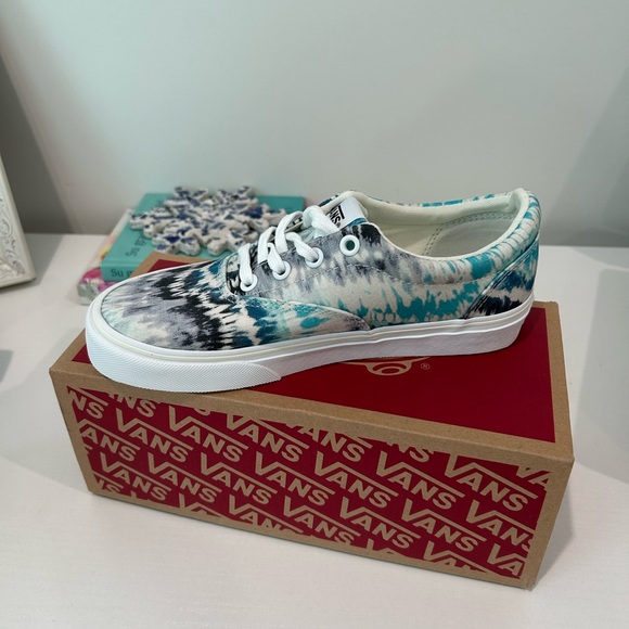Vans Shoes - Brand New Doheny Vans
